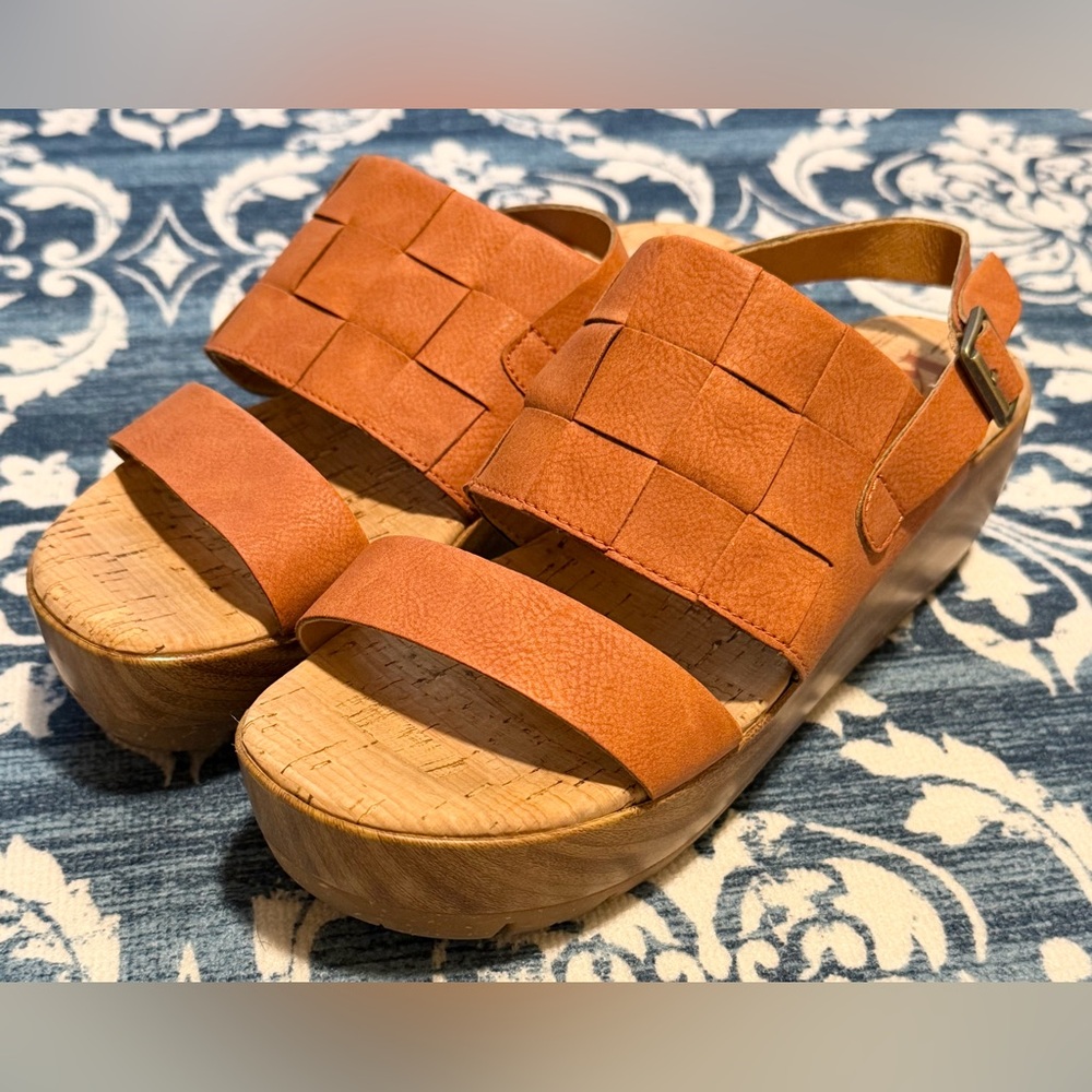 Women’s Kork-Ease Fraya Wedge Slingback size 6 Orange Platform Sandal